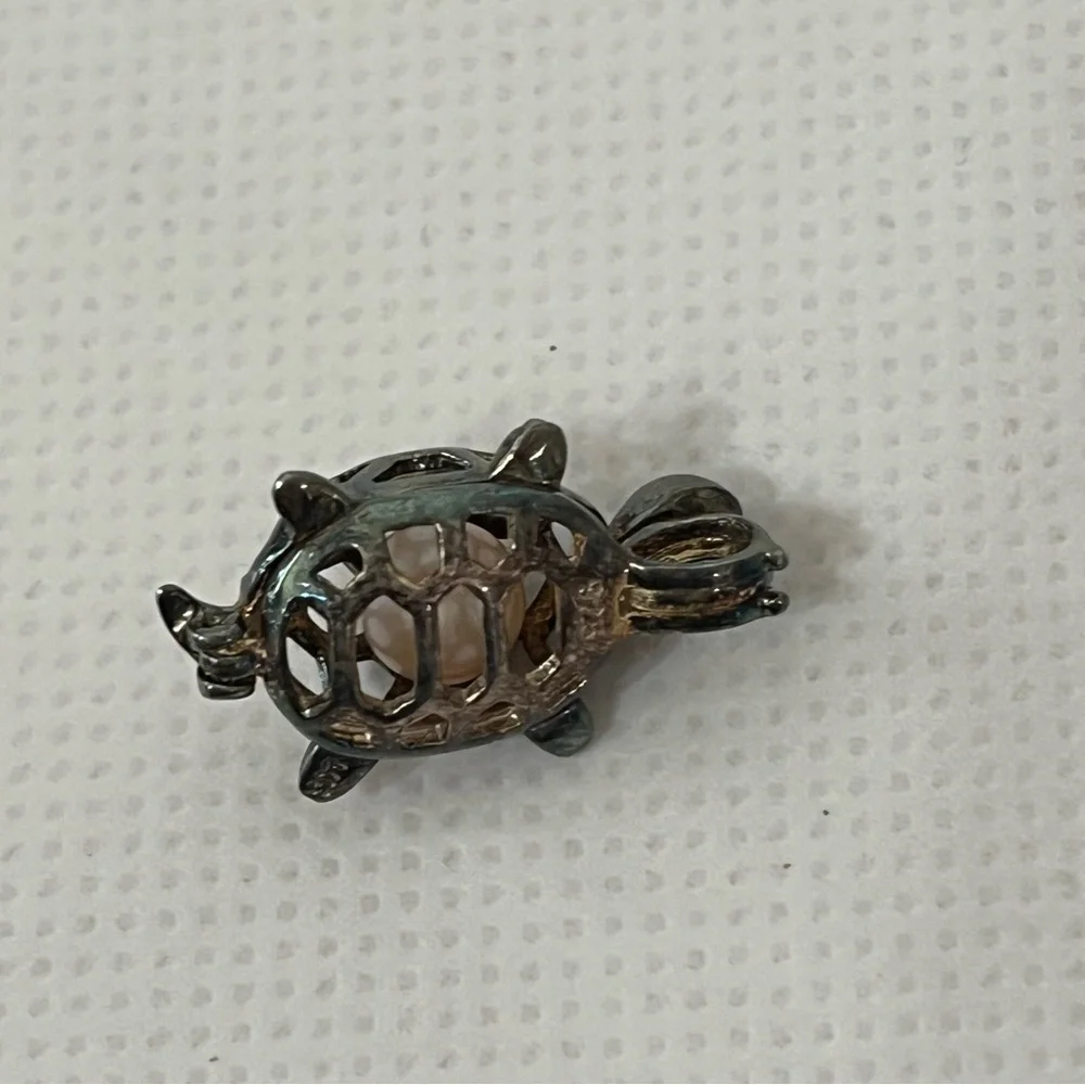 925 Sterling Silver Tiny Turtle Pendant With Pearl